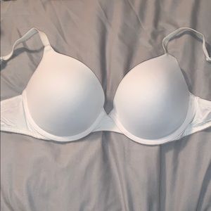 Victoria’s Secret PINK push-up bra